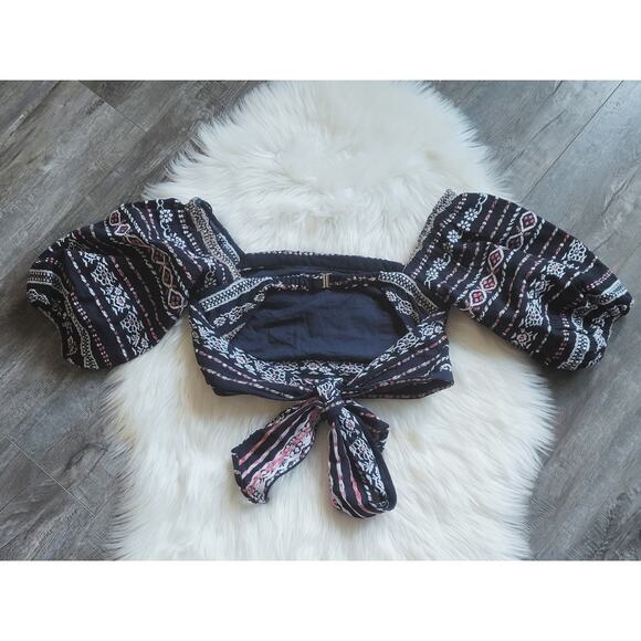 NEW Anthropologie Dolan Black and Pink Puff Sleeved Blouse - Small - Picture 5 of 13